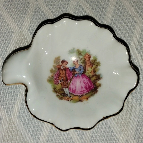 2 piece porcelain small dishes - Picture 5 of 6